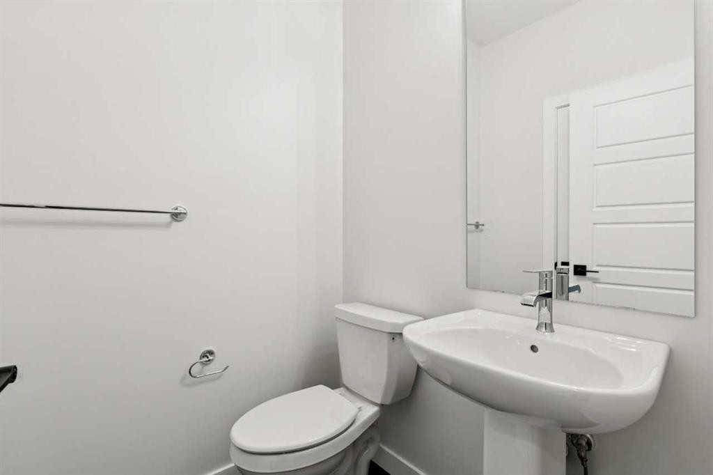 210 Sora Way Se, Calgary, AB