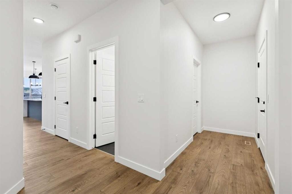 210 Sora Way Se, Calgary, AB