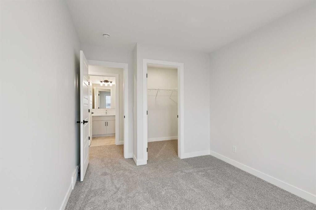 210 Sora Way Se, Calgary, AB