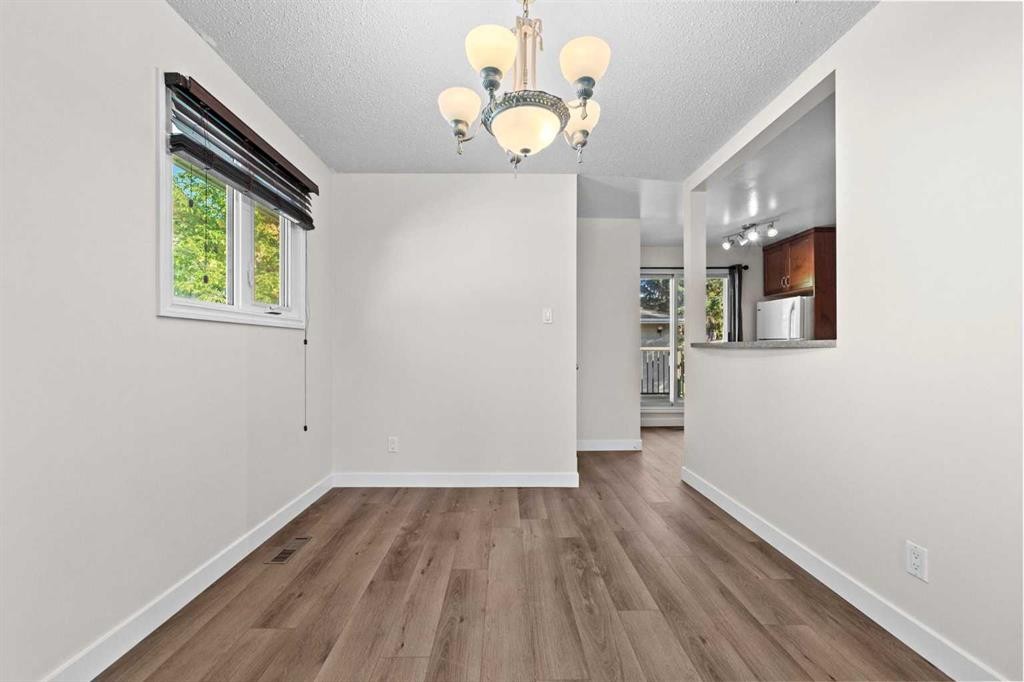 6218 34A Avenue, Edmonton, AB