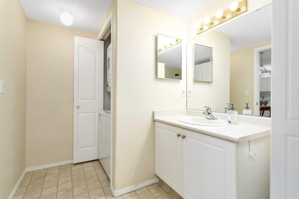 134-56 Carroll Crescent, Red Deer, AB