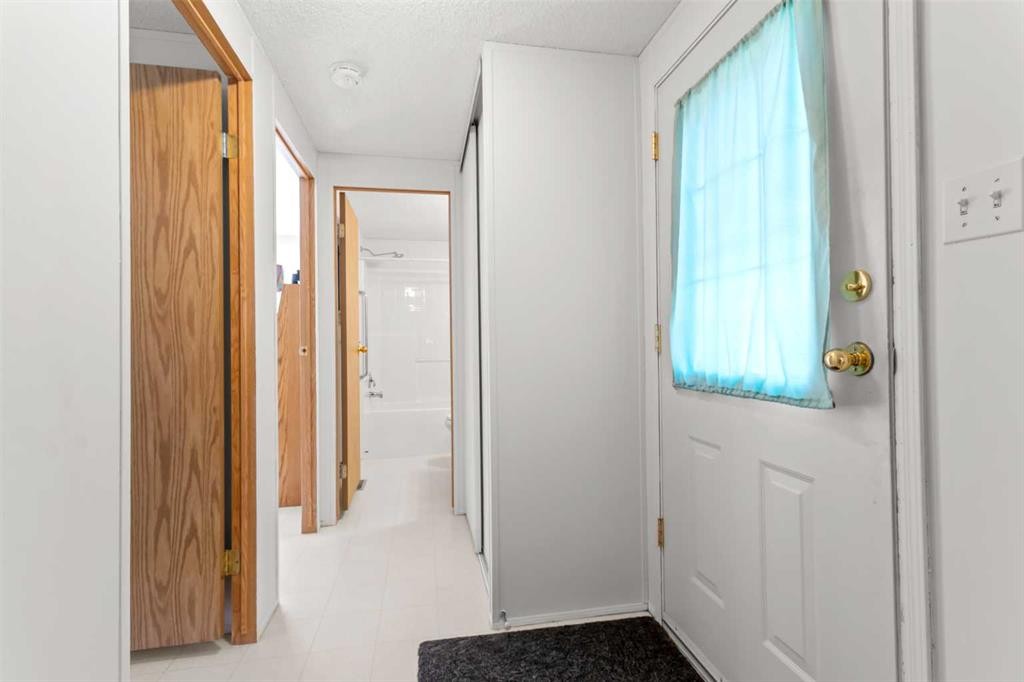 150 Devilder Avenue, Trochu, AB