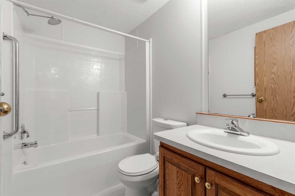 150 Devilder Avenue, Trochu, AB