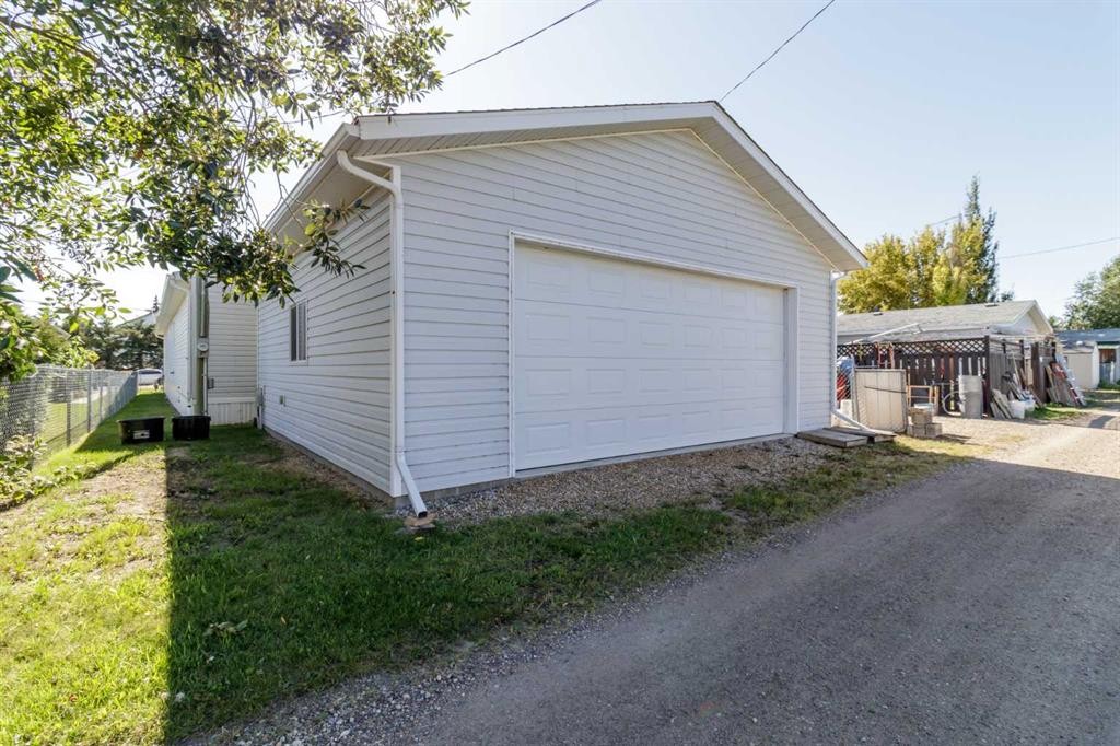 150 Devilder Avenue, Trochu, AB
