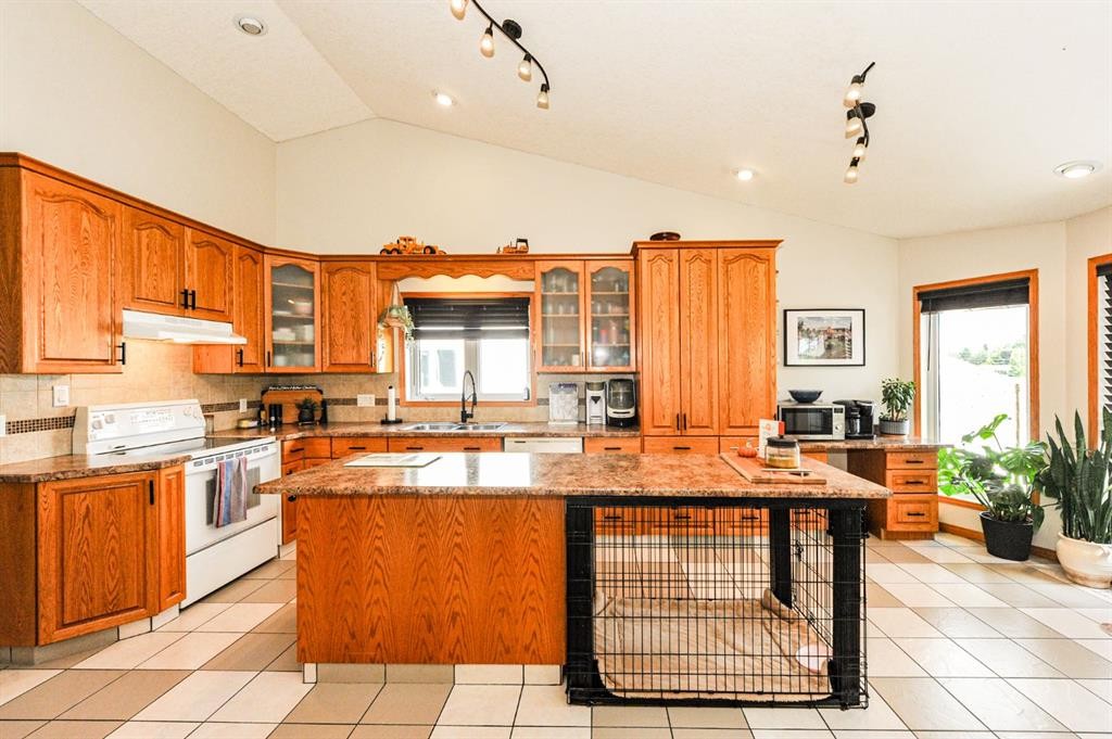 5005 58 Street, Daysland, AB