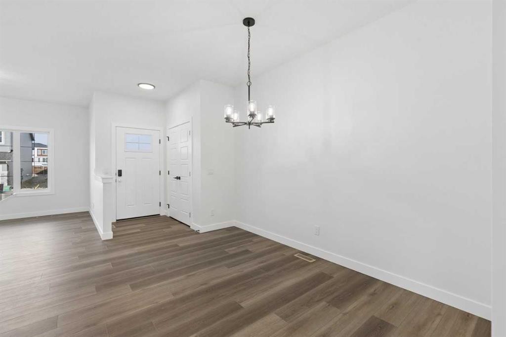 463 Buffaloberry Manor Se, Calgary, AB