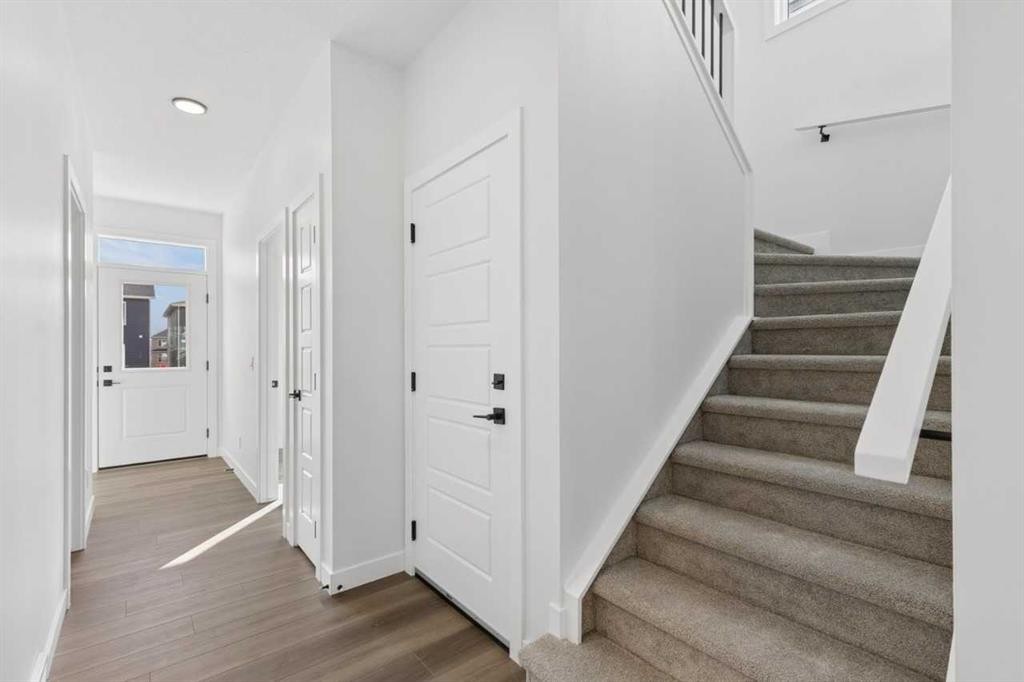 463 Buffaloberry Manor Se, Calgary, AB