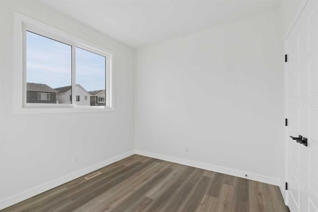 463 Buffaloberry Manor Se, Calgary, AB