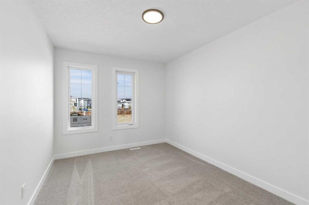 463 Buffaloberry Manor Se, Calgary, AB