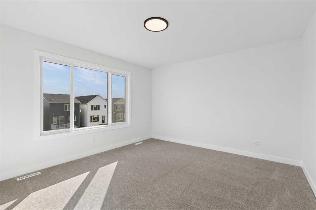 463 Buffaloberry Manor Se, Calgary, AB