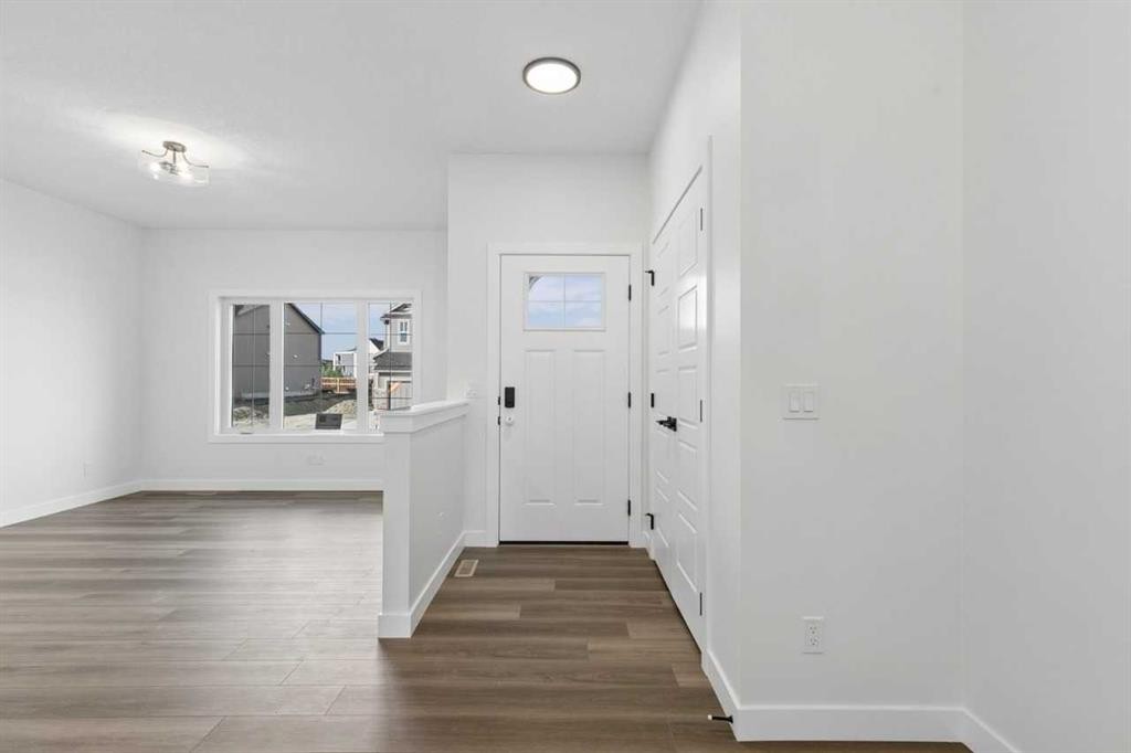463 Buffaloberry Manor Se, Calgary, AB