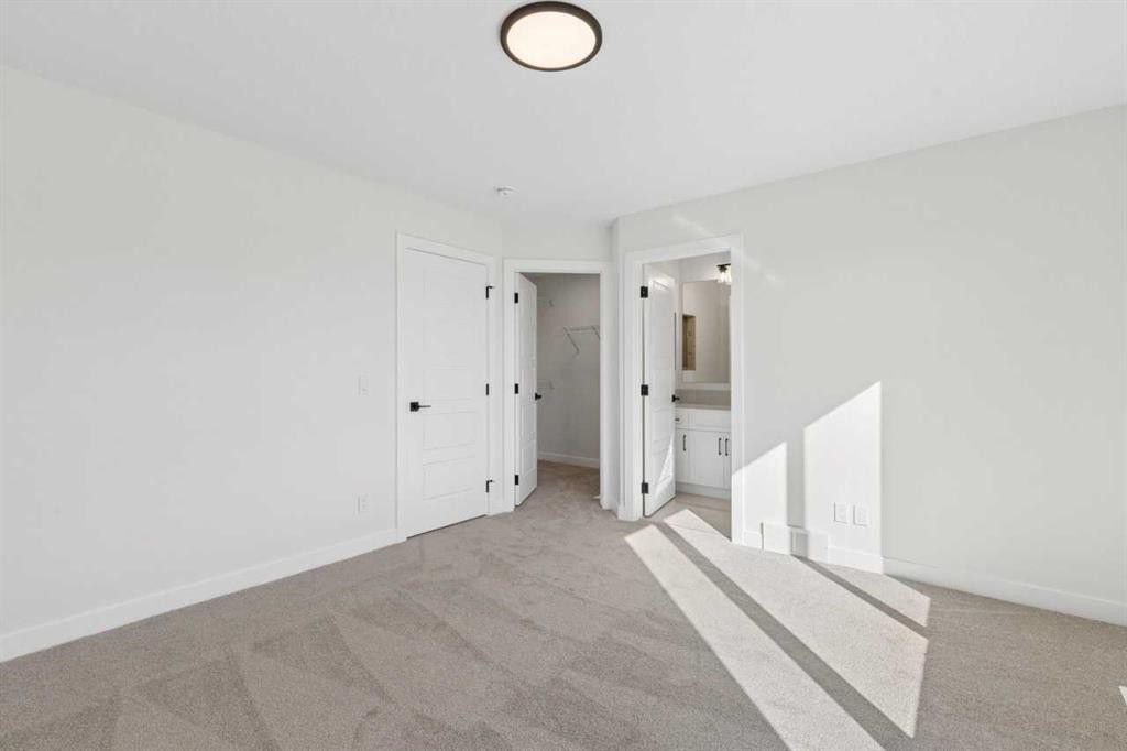 463 Buffaloberry Manor Se, Calgary, AB