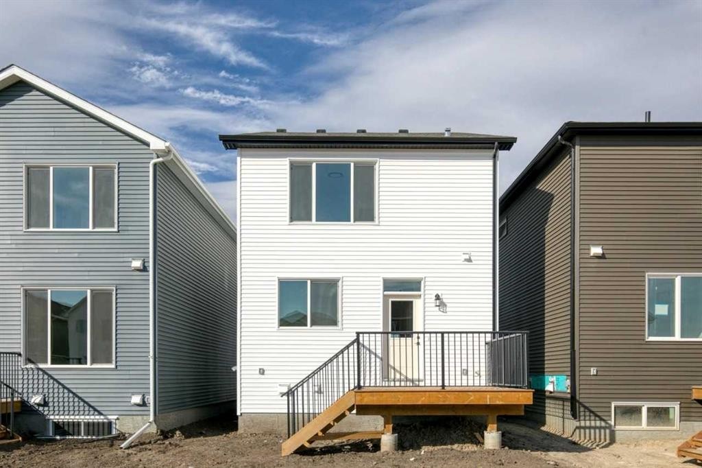 463 Buffaloberry Manor Se, Calgary, AB