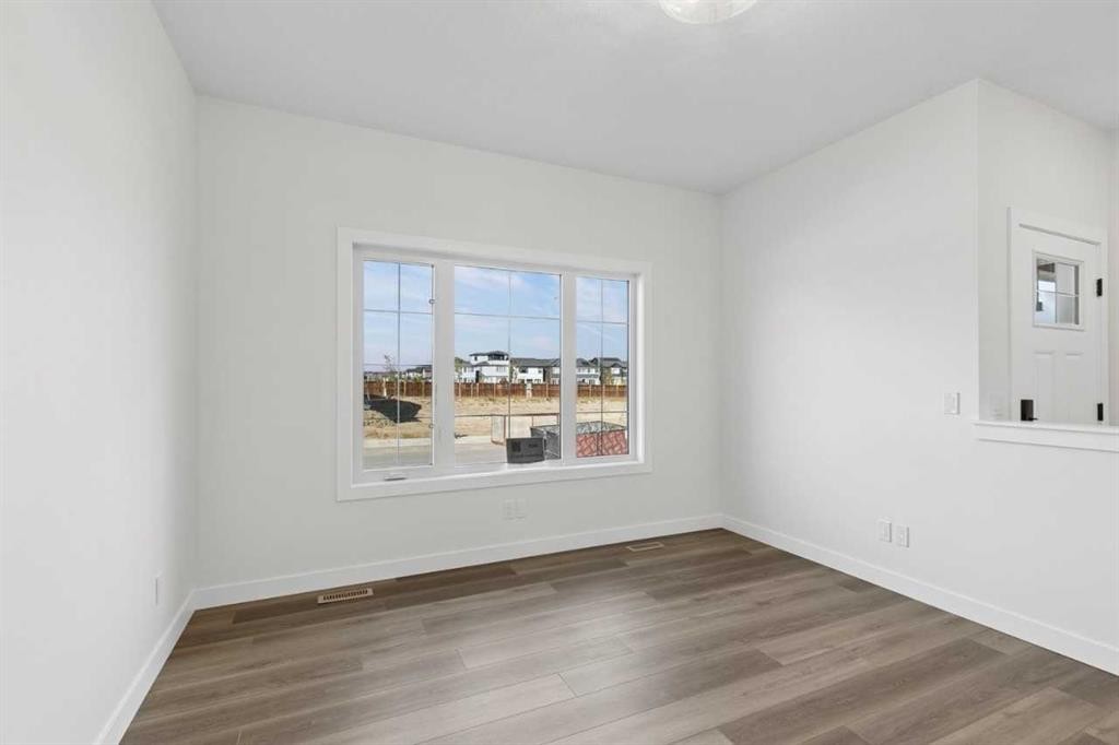 463 Buffaloberry Manor Se, Calgary, AB