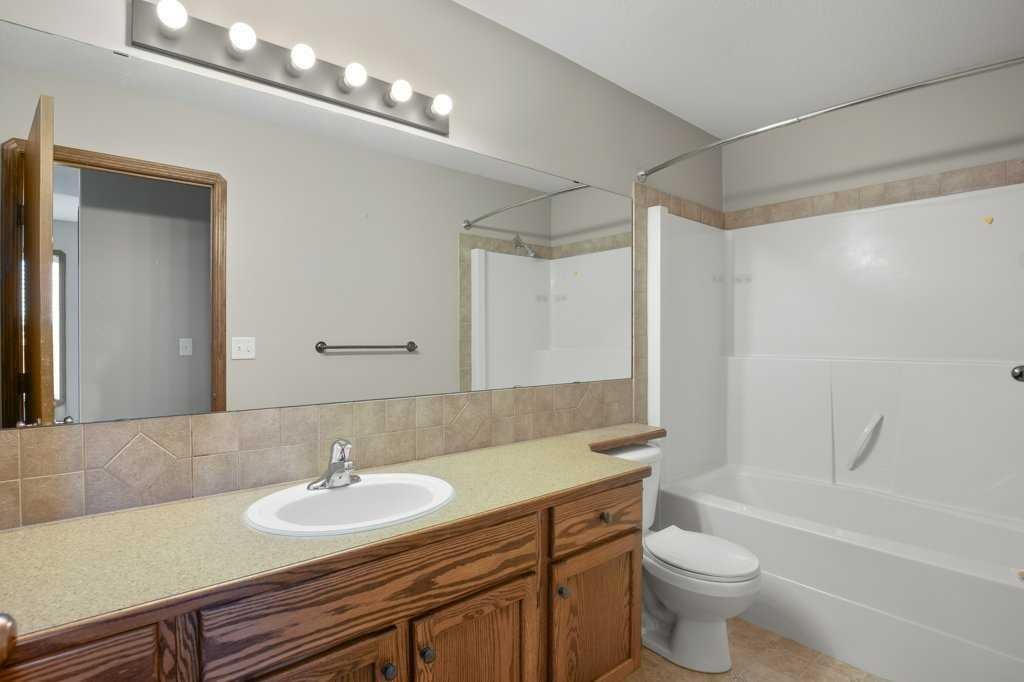 127 Lyons Close, Red Deer, AB