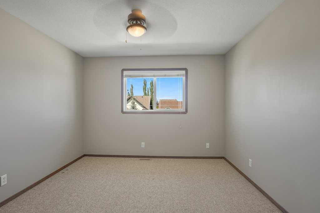 127 Lyons Close, Red Deer, AB