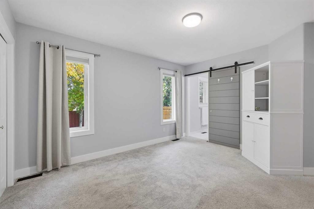 35 Heenan Crescent, Sylvan Lake, AB