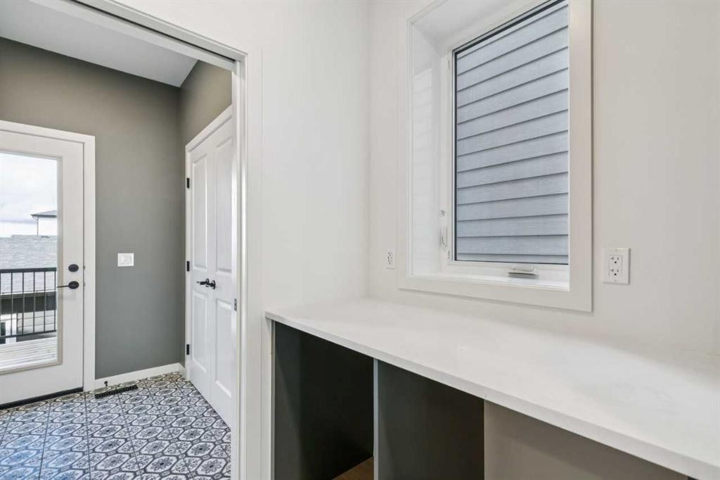 45 Bluerock Hill Sw, Calgary, AB