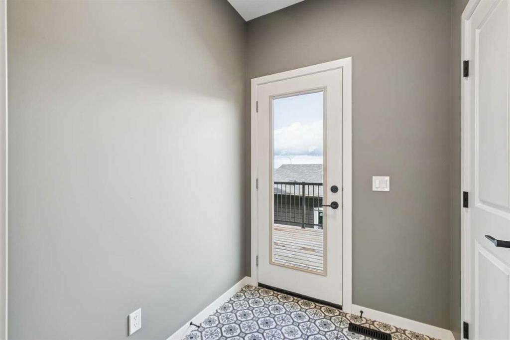 45 Bluerock Hill Sw, Calgary, AB