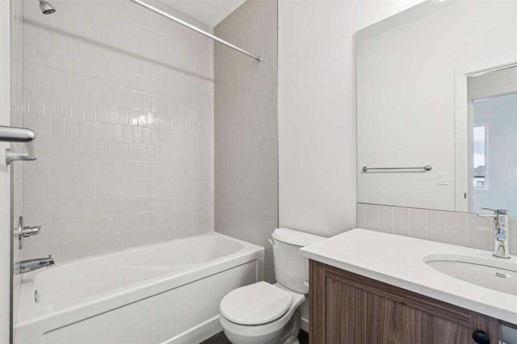 45 Bluerock Hill Sw, Calgary, AB