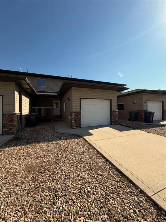 2-5511 54 Street, Ponoka, AB