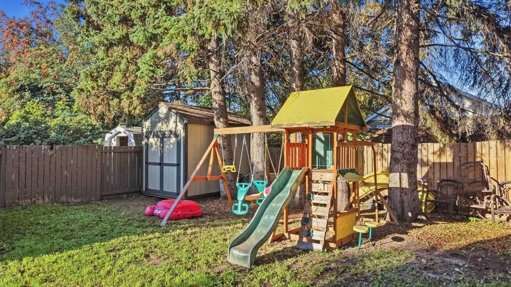 4906 43 Street, Ponoka, AB