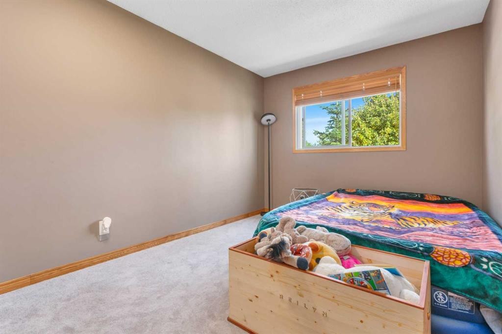 54 Lakeview Crescent, Sylvan Lake, AB