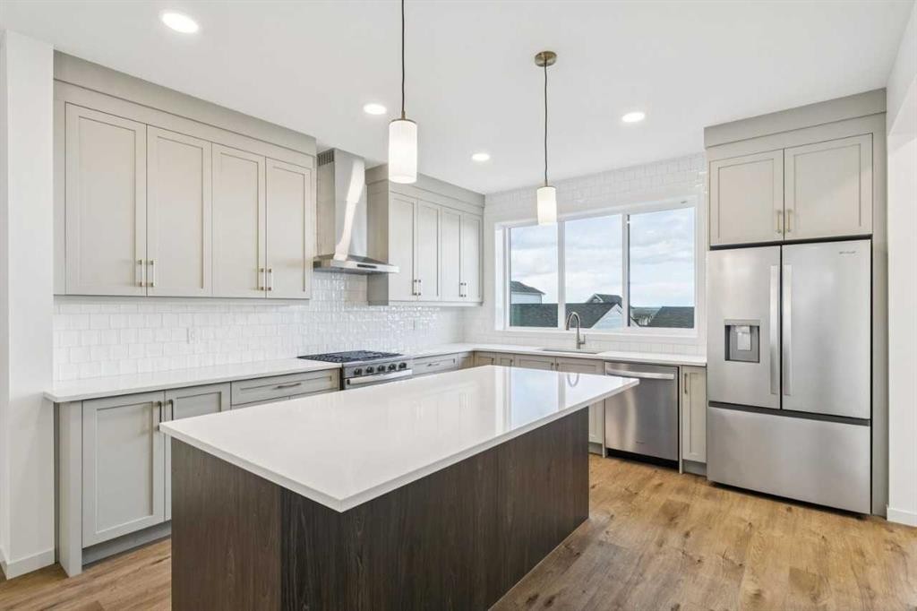 69 Bluerock Hill Sw, Calgary, AB