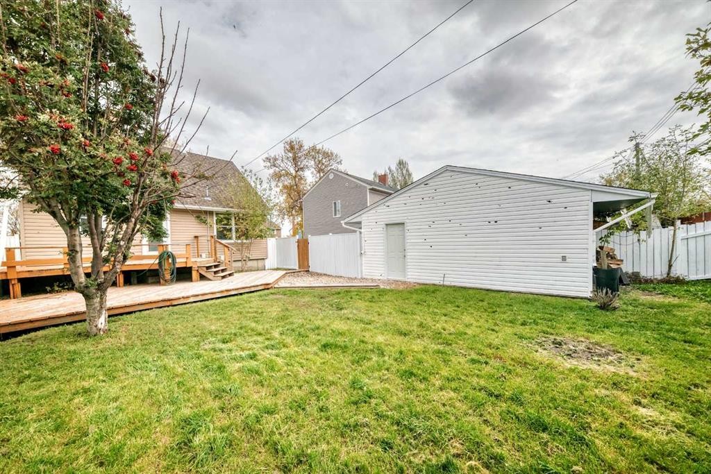 315 Spruce Street, Springbrook, AB