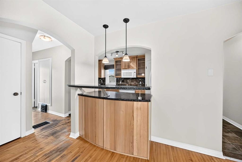 315 Spruce Street, Springbrook, AB