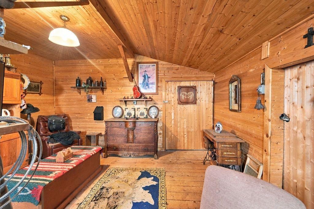 46104 Range Road 222, Rural Camrose County, AB