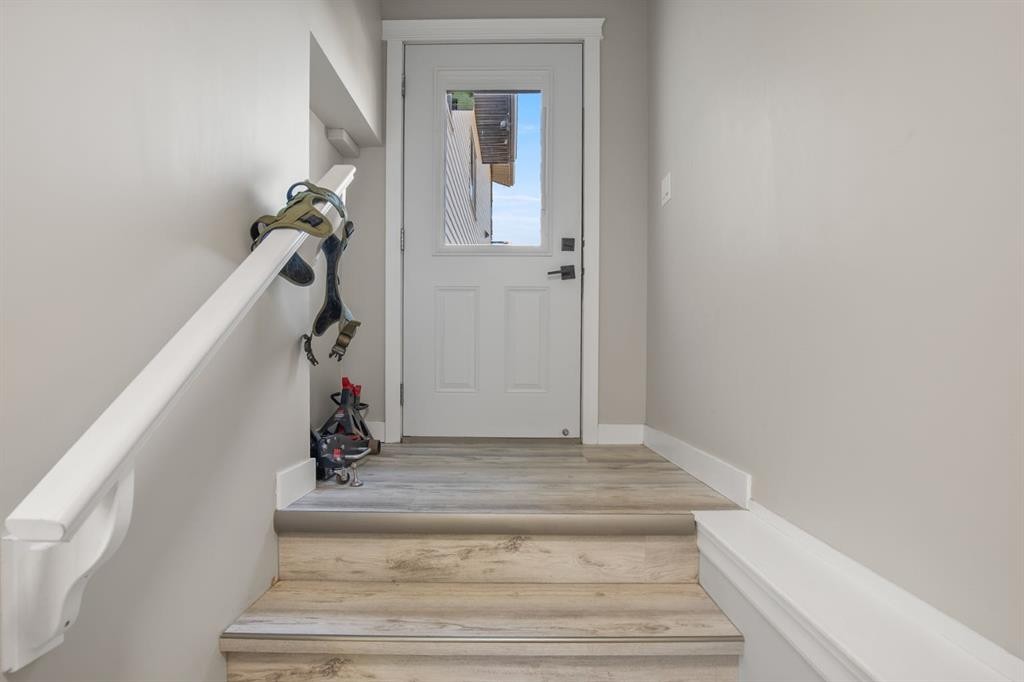 6913 59 Avenue, Red Deer, AB