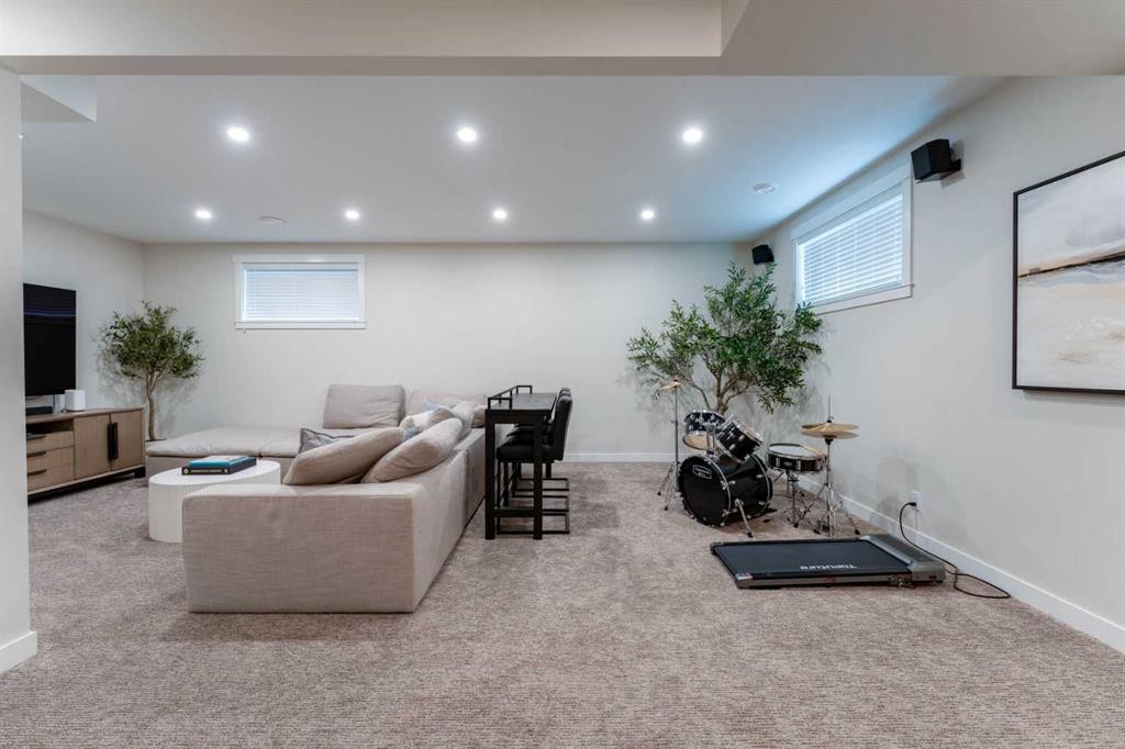 4611 45 Street, Red Deer, AB