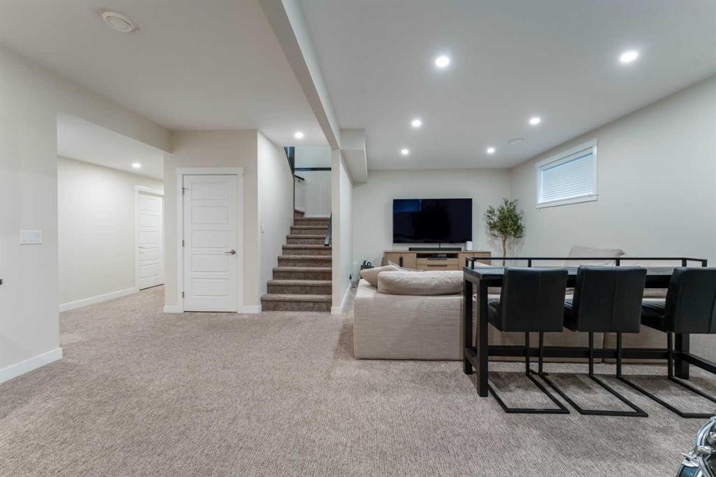 4611 45 Street, Red Deer, AB