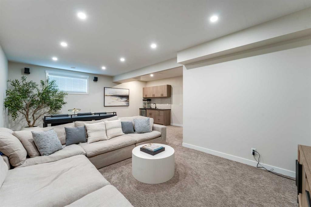 4611 45 Street, Red Deer, AB