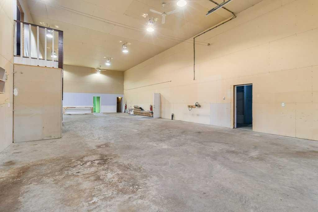 37440 Range Road 242, Rural Red Deer County, AB