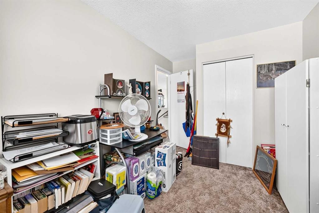 4209 54 Avenue, Innisfail, AB