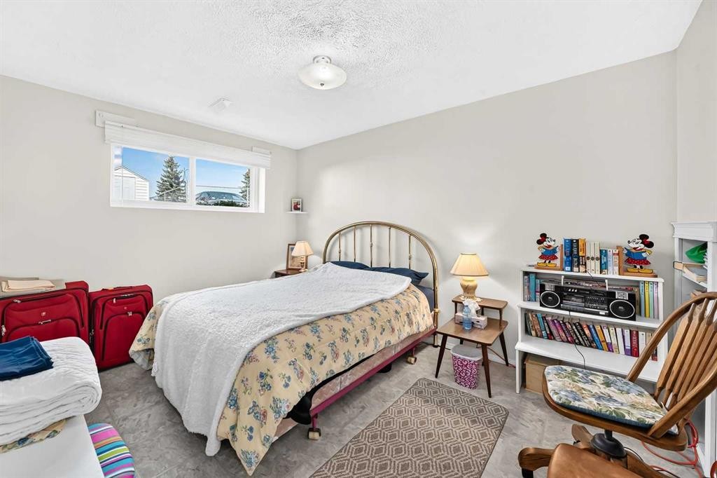 4209 54 Avenue, Innisfail, AB