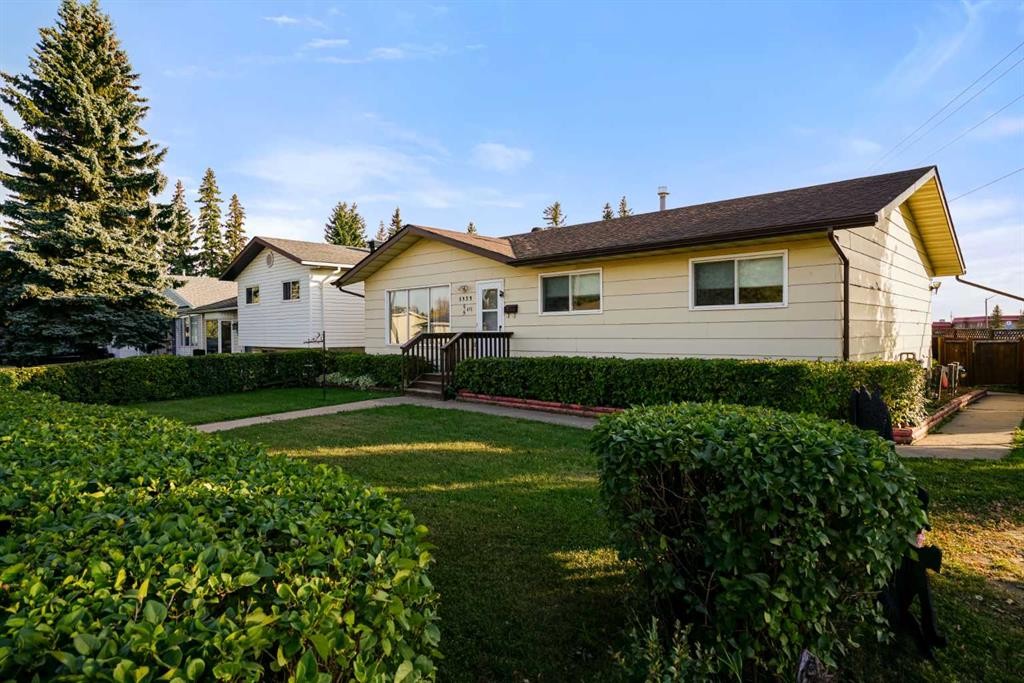 5323 55 Avenue, Viking, AB