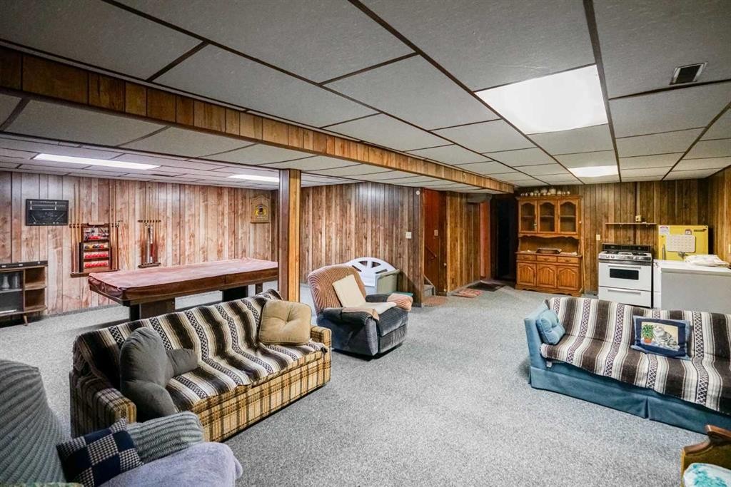 5323 55 Avenue, Viking, AB