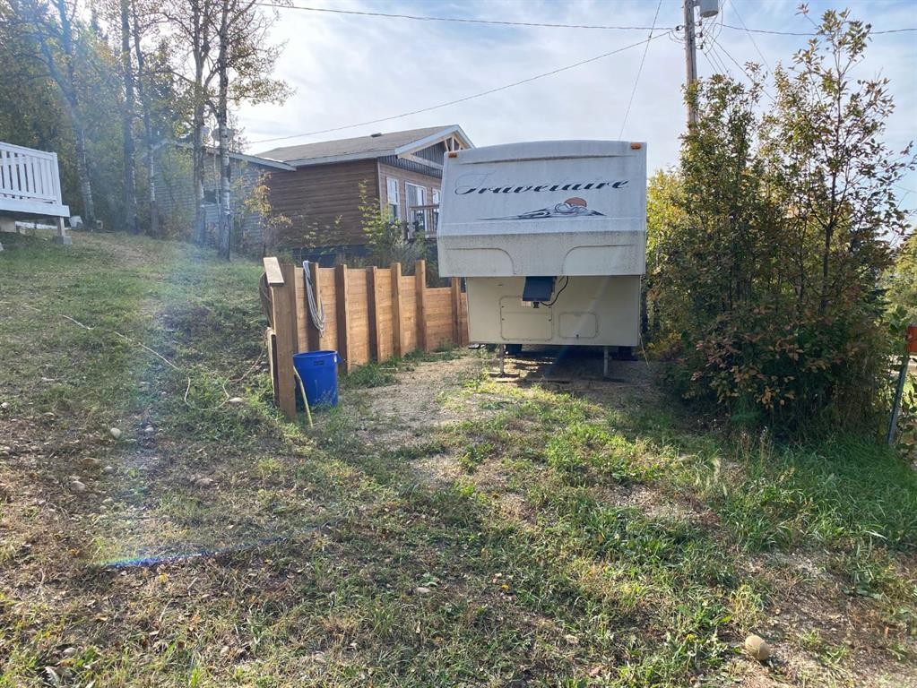 313 Minnewaukan Road, Tillicum Beach, AB