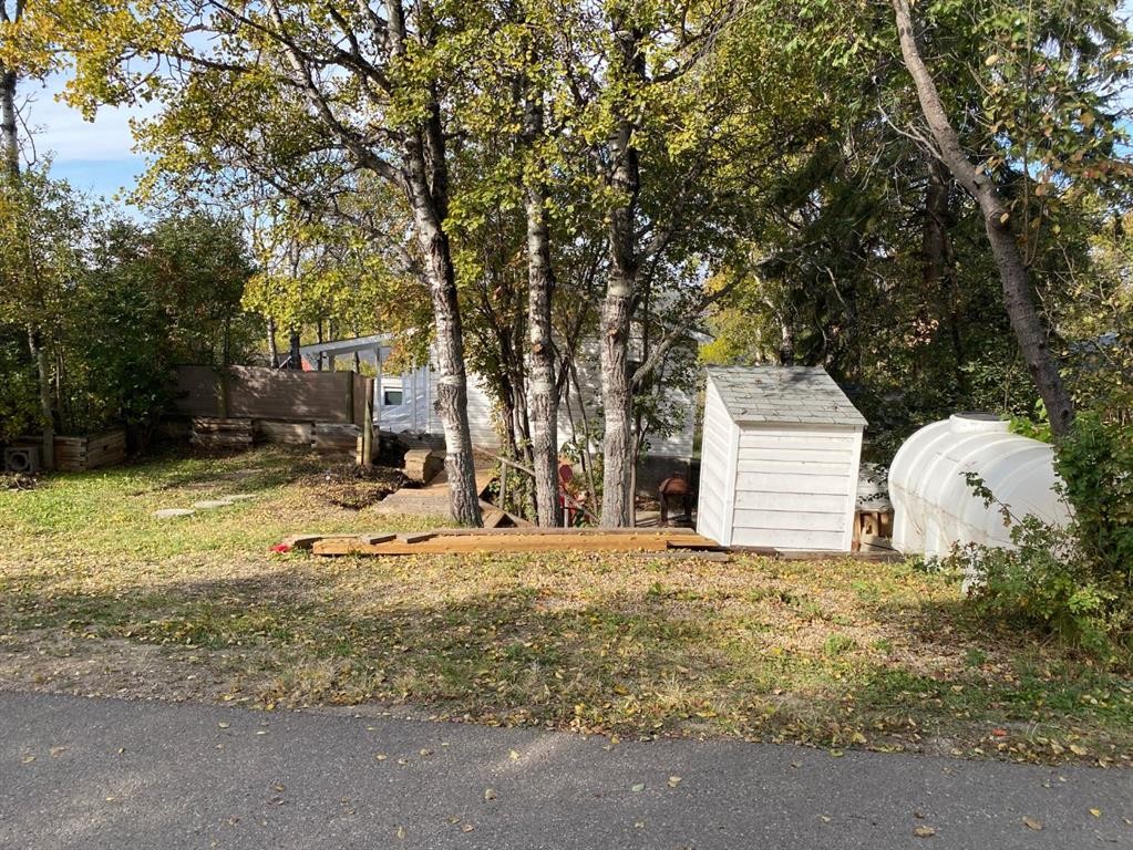 313 Minnewaukan Road, Tillicum Beach, AB
