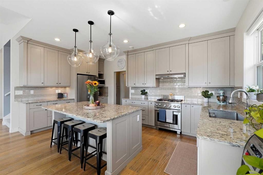 17 Hammond Close, Sylvan Lake, AB