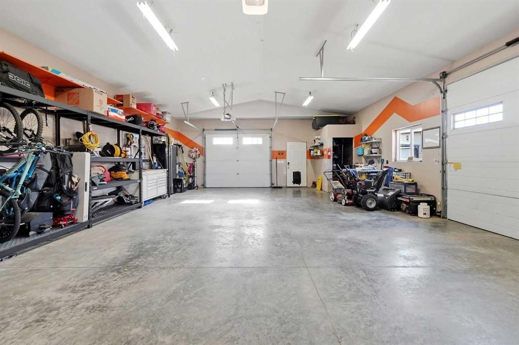 17 Hammond Close, Sylvan Lake, AB