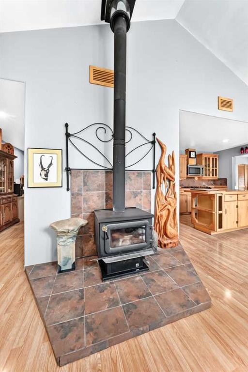 5160 & 5156 52Nd Street, Caroline, AB