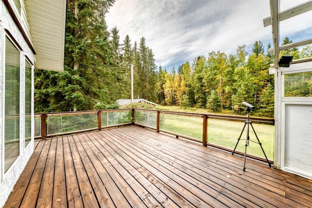 5160 & 5156 52Nd Street, Caroline, AB