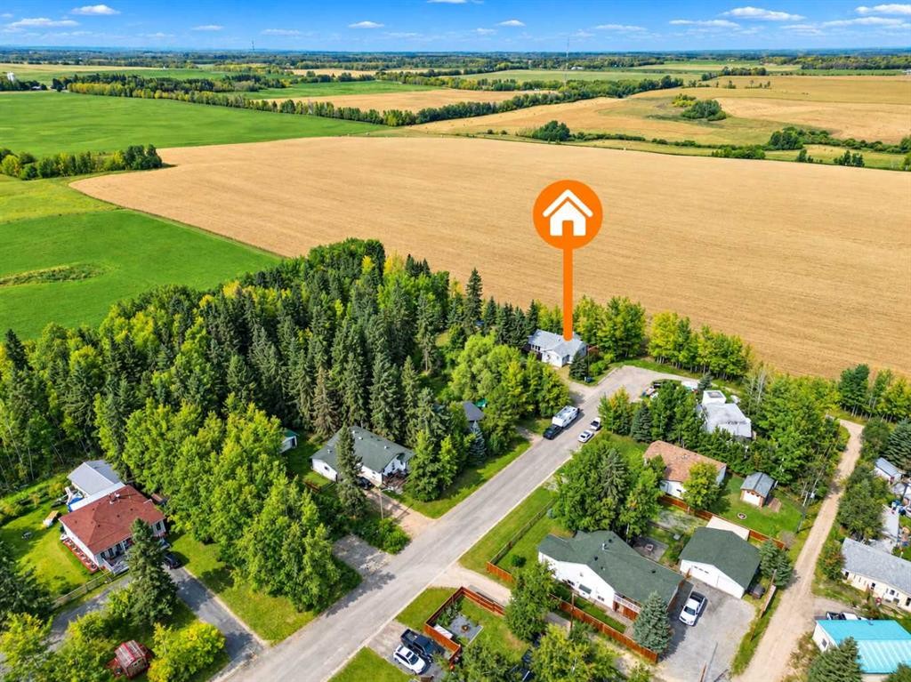 5160 & 5156 52Nd Street, Caroline, AB