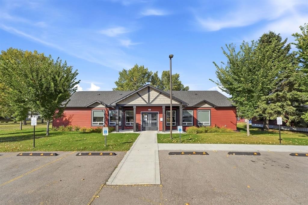 75-5344 76 Street, Red Deer, AB