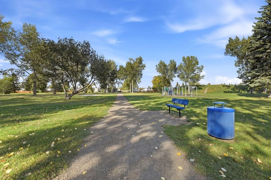 75-5344 76 Street, Red Deer, AB