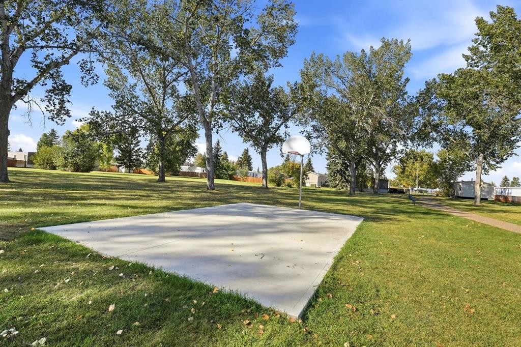 75-5344 76 Street, Red Deer, AB